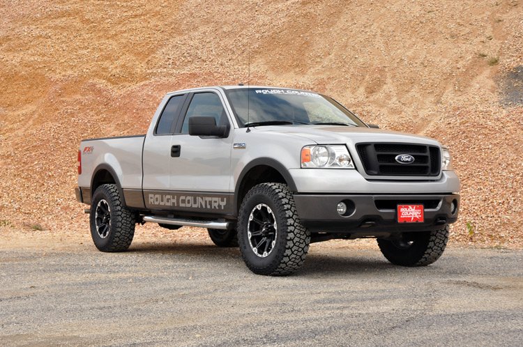 Rough Country | Leveling Kit | 2.5 Inch Leveling Lift Kit 04-08 F-150 Rough Country | 57030