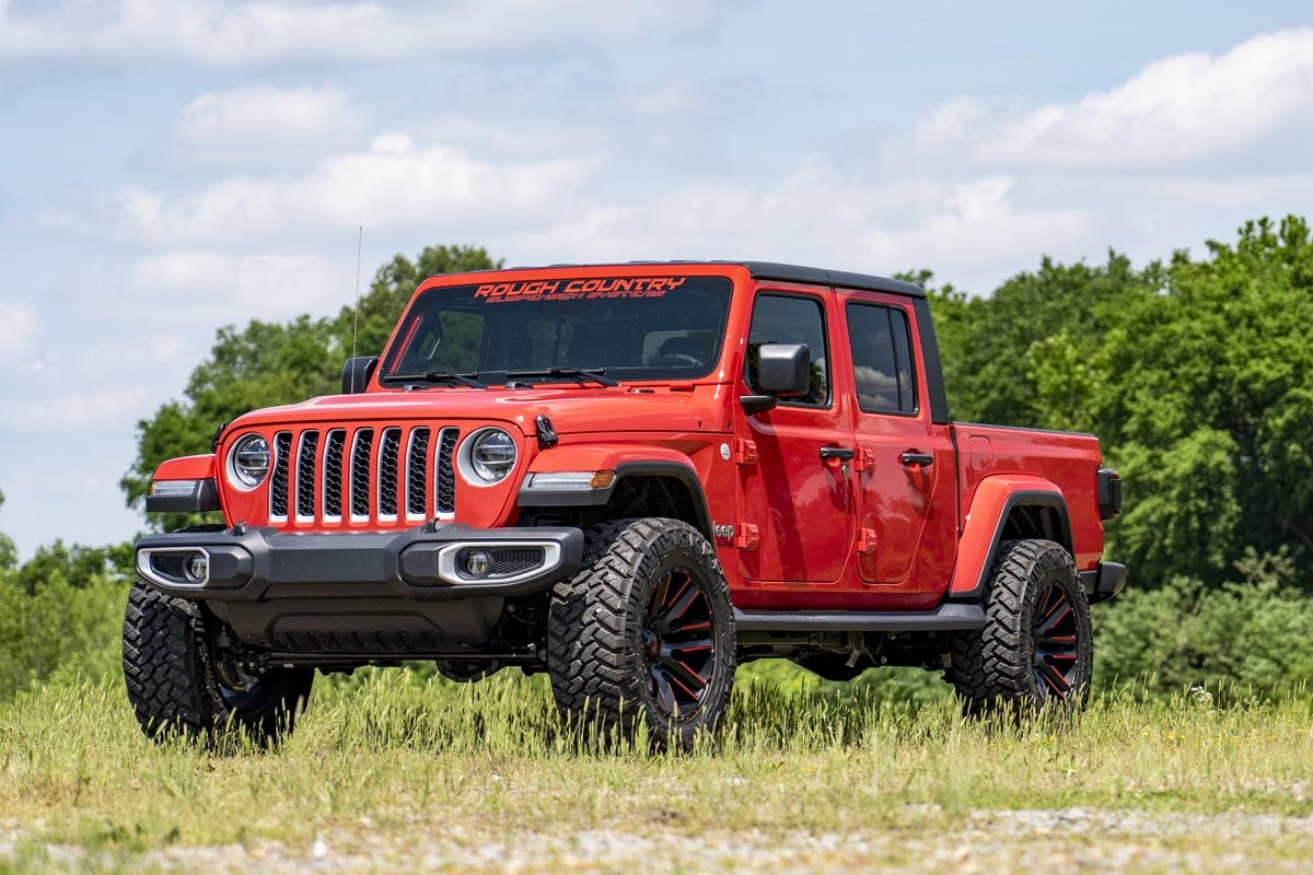 Rough Country | Lift Kits | 2.5 Inch Jeep Suspension Lift Kit 20-Up Gladiator Rough Country | 63400