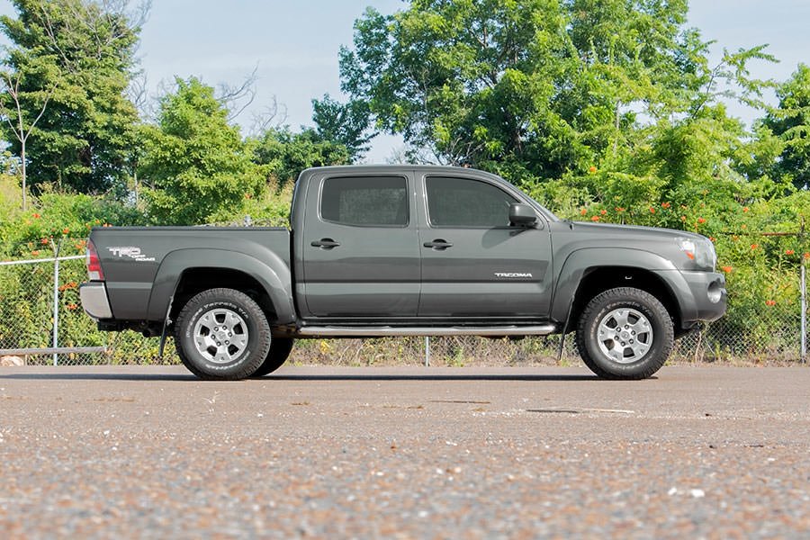 Rough Country | Leveling Kit | 2 Inch Leveling Lift Kit 05-23 Tacoma Rough Country | 744