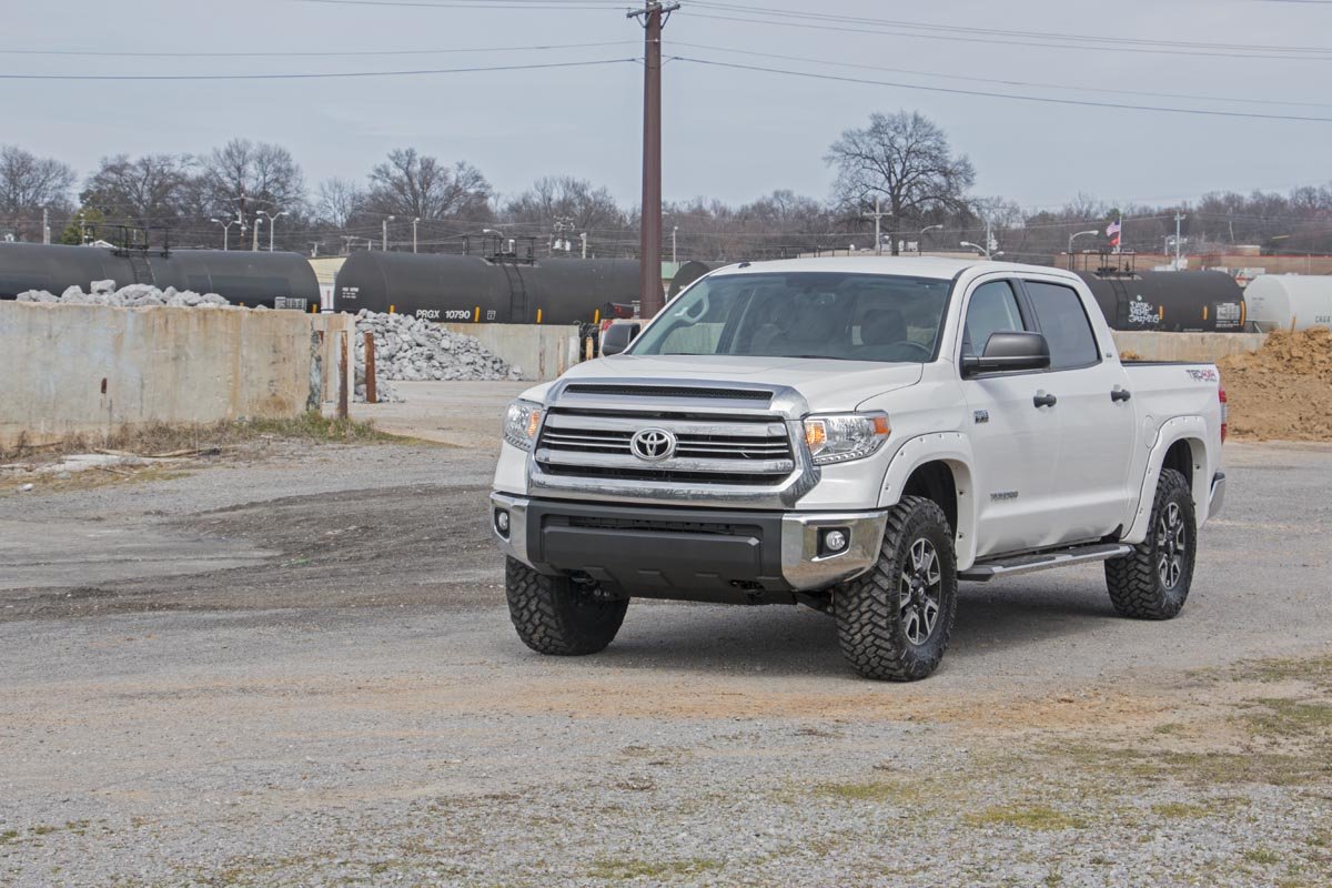 Rough Country | Leveling Kit | 2.5-3 Inch Leveling Lift Kit 07-20 Tundra 2WD/4WD Rough Country | 870